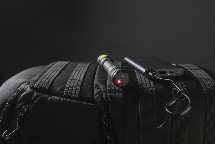 Armytek Partner C2 Magnet USB